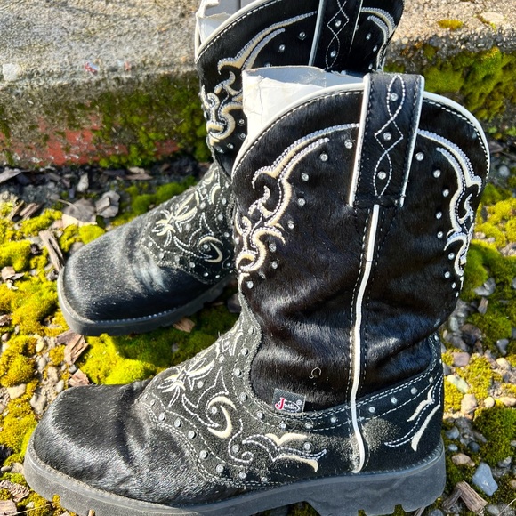 ✨Sold✨Justin Pull-On Fashion Boots w/Hair-on Hide and Rhinestones - Picture 4 of 9